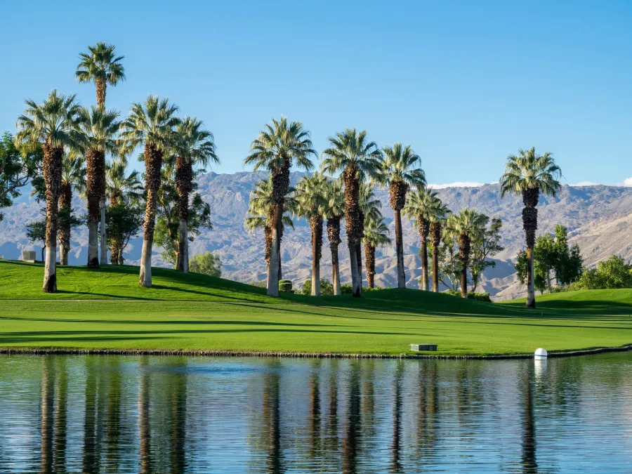 Campo de golfe em Palm Desert, na Califórnia