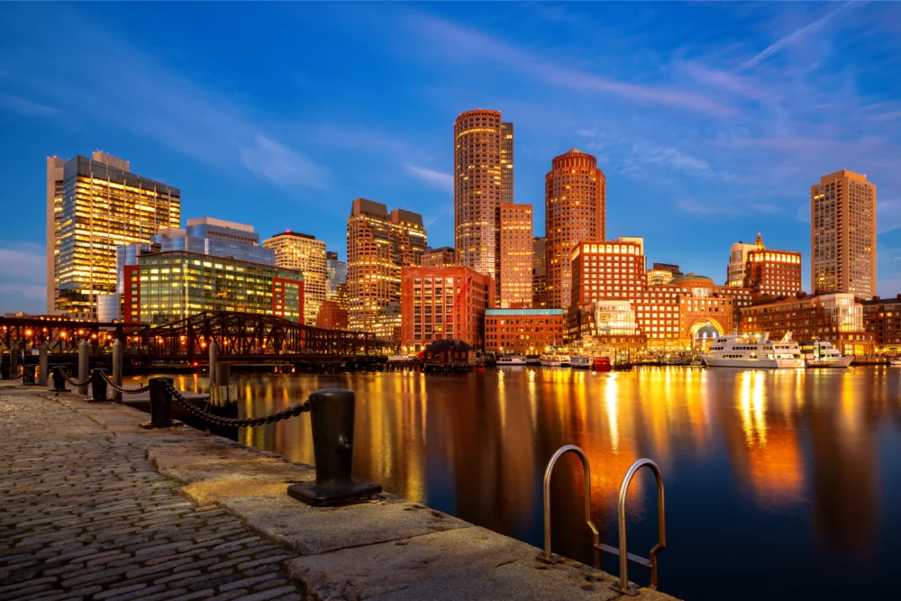Vista da cidade de Boston ao pôr do sol