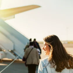 Investir para viajar? Descubra como juntar dinheiro para viagens internacionais 