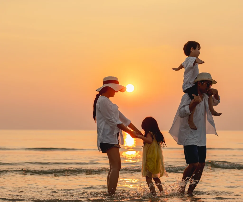 Família na praia
