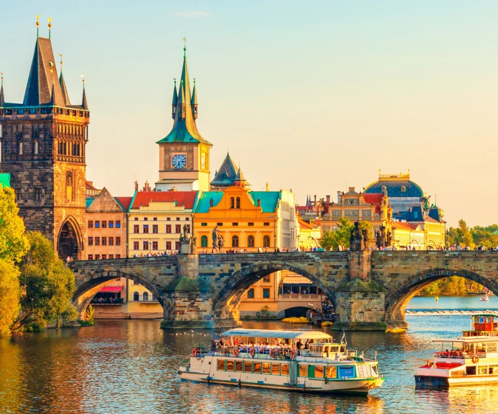 Praga (Créditos: Adobe Stock)