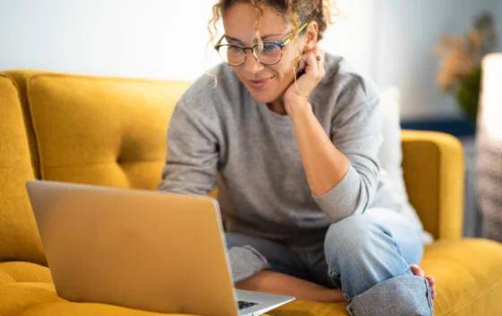 O que muda na hora de comprar online quando você tem um cartão de crédito americano